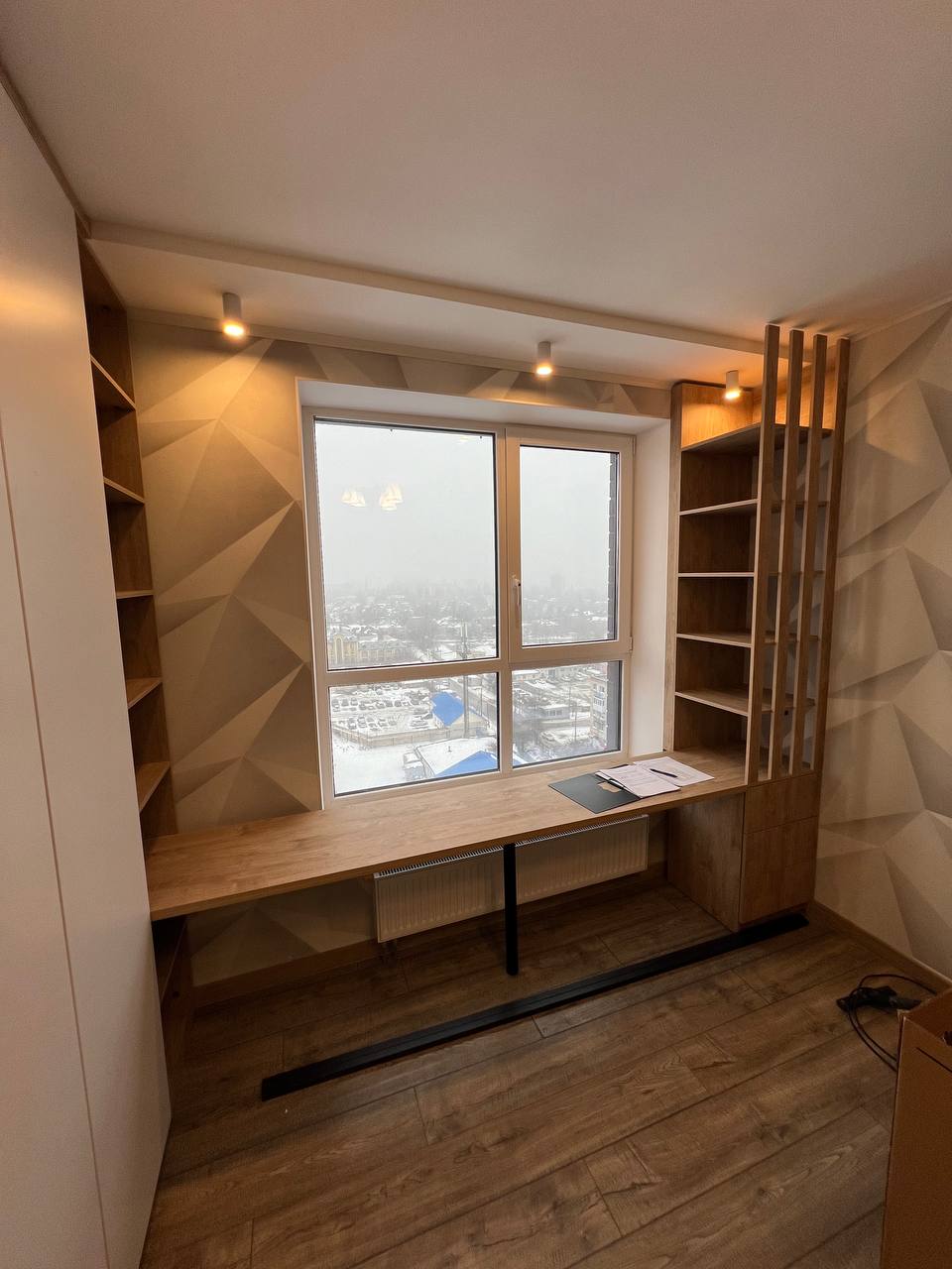 Шкаф-кабинет Белый + Дерево рабочее место